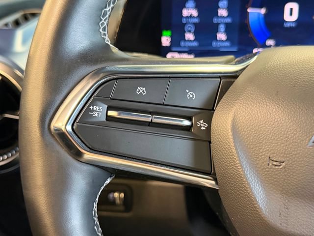 Used 2024 Chevrolet Equinox EV LT FWD image 25