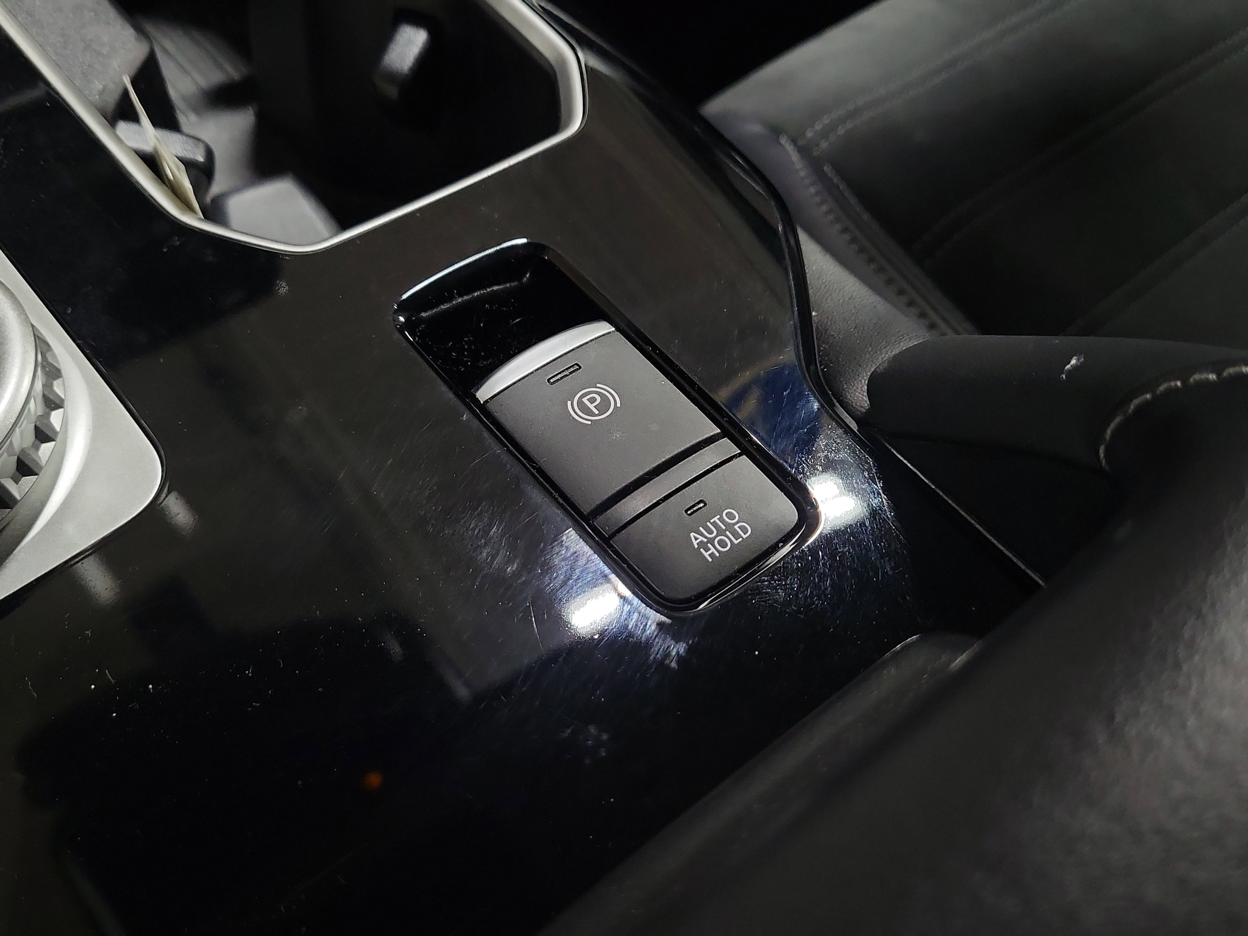 Used 2025 Mitsubishi Outlander SE image 38