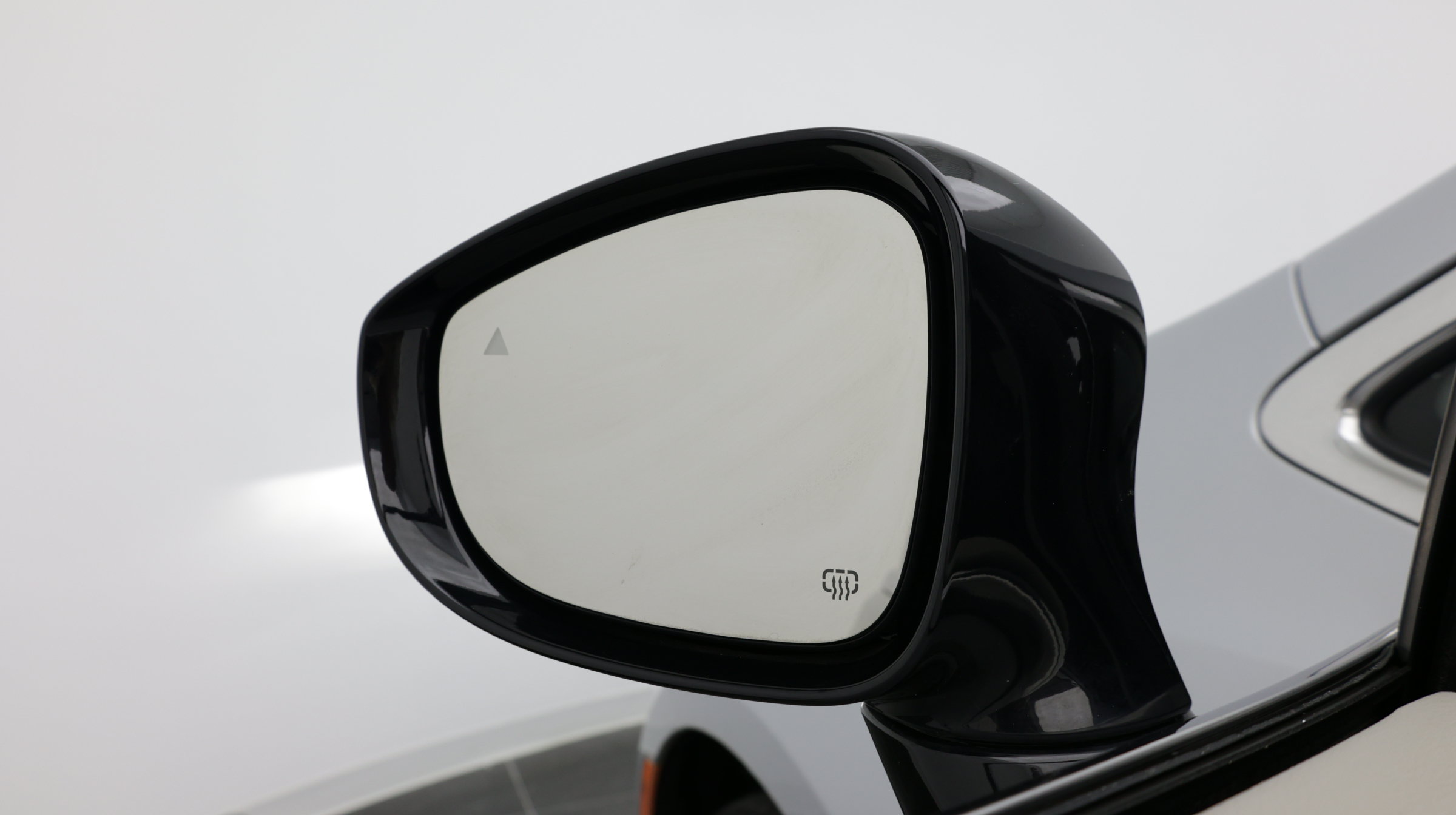 Used 2023 Chrysler Pacifica Limited FWD image 17