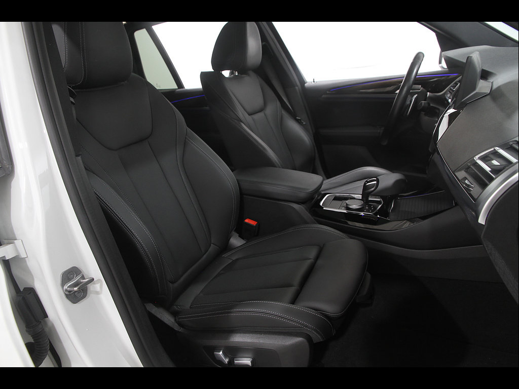 Used 2022 BMW X3 xDrive30i w/ Premium Package 2 AWD/4WD image 17