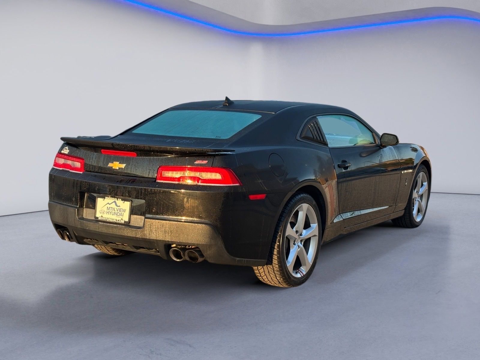 Used 2015 Chevrolet Camaro SS w/ RS Package image 3