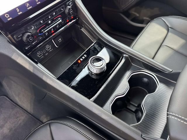 New 2025 Jeep Grand Cherokee L Limited w/ Luxury Tech Group II RWD image 20
