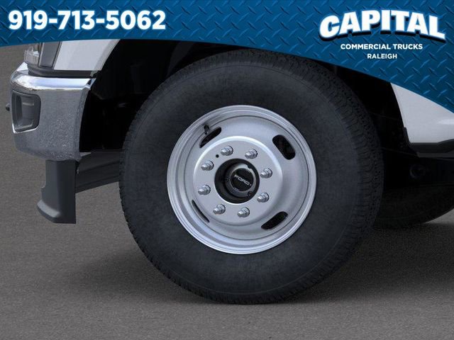 New 2026 Ford F350 XL w/ XL Chrome Package image 19