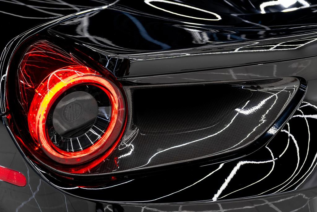 Used 2019 Ferrari 488 Spider image 21