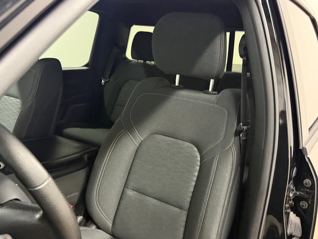 Used 2025 RAM 1500 Tradesman w/ Night Edition AWD/4WD image 39