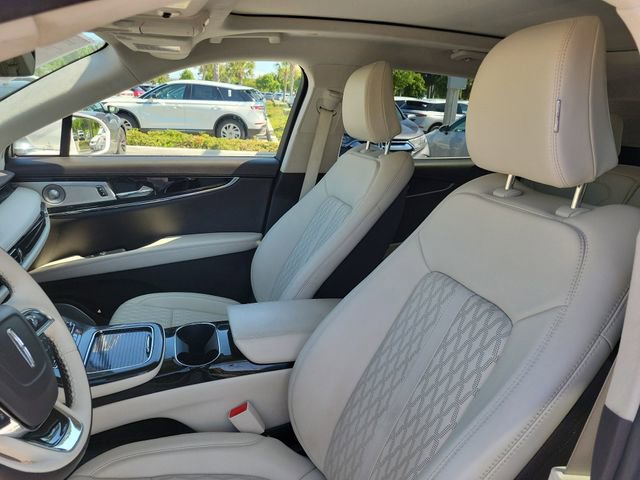 Certified 2023 Lincoln Nautilus Black Label w/ Class II Trailer Tow Package image 10