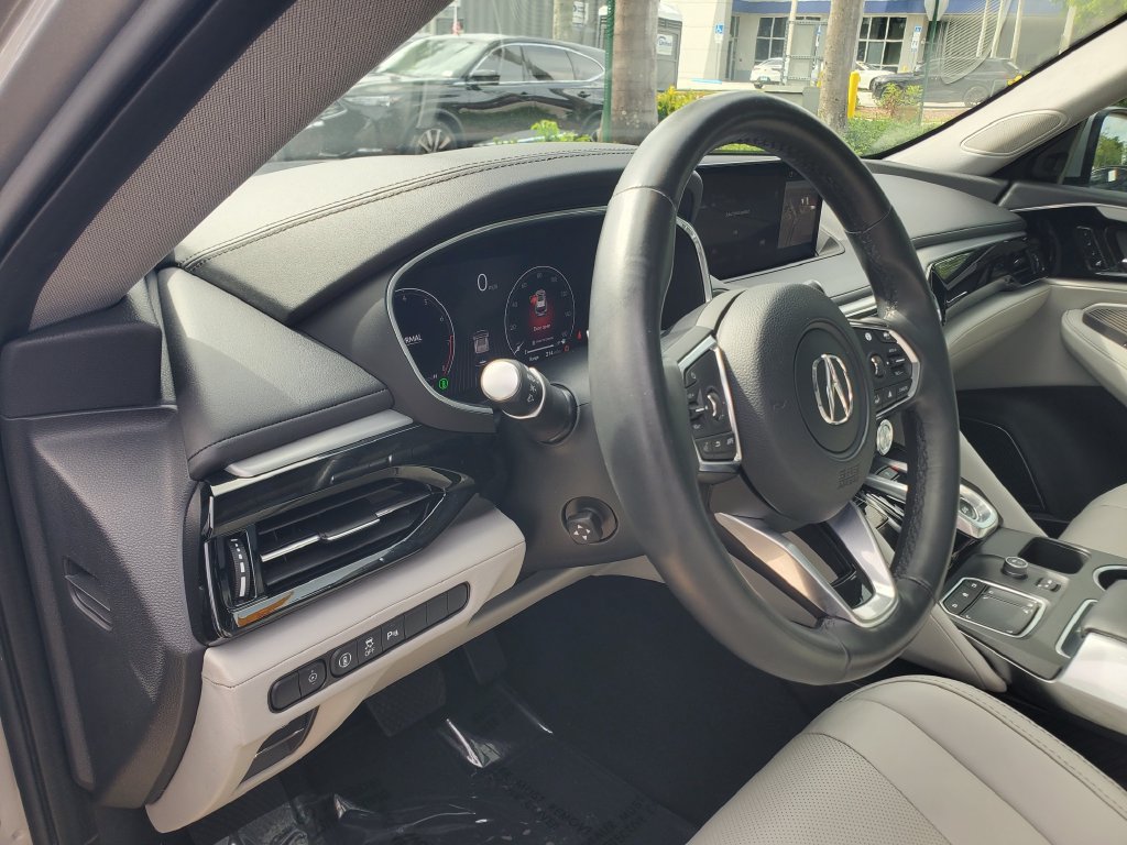 Certified 2024 Acura MDX w/ Technology Package FWD image 16