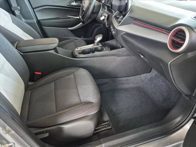 Used 2024 Chevrolet Trax RS w/ Driver Confidence Package FWD image 19