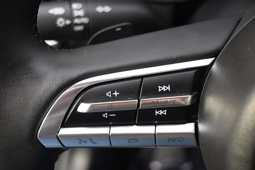 Used 2025 MAZDA CX-50 Meridian Edition image 35