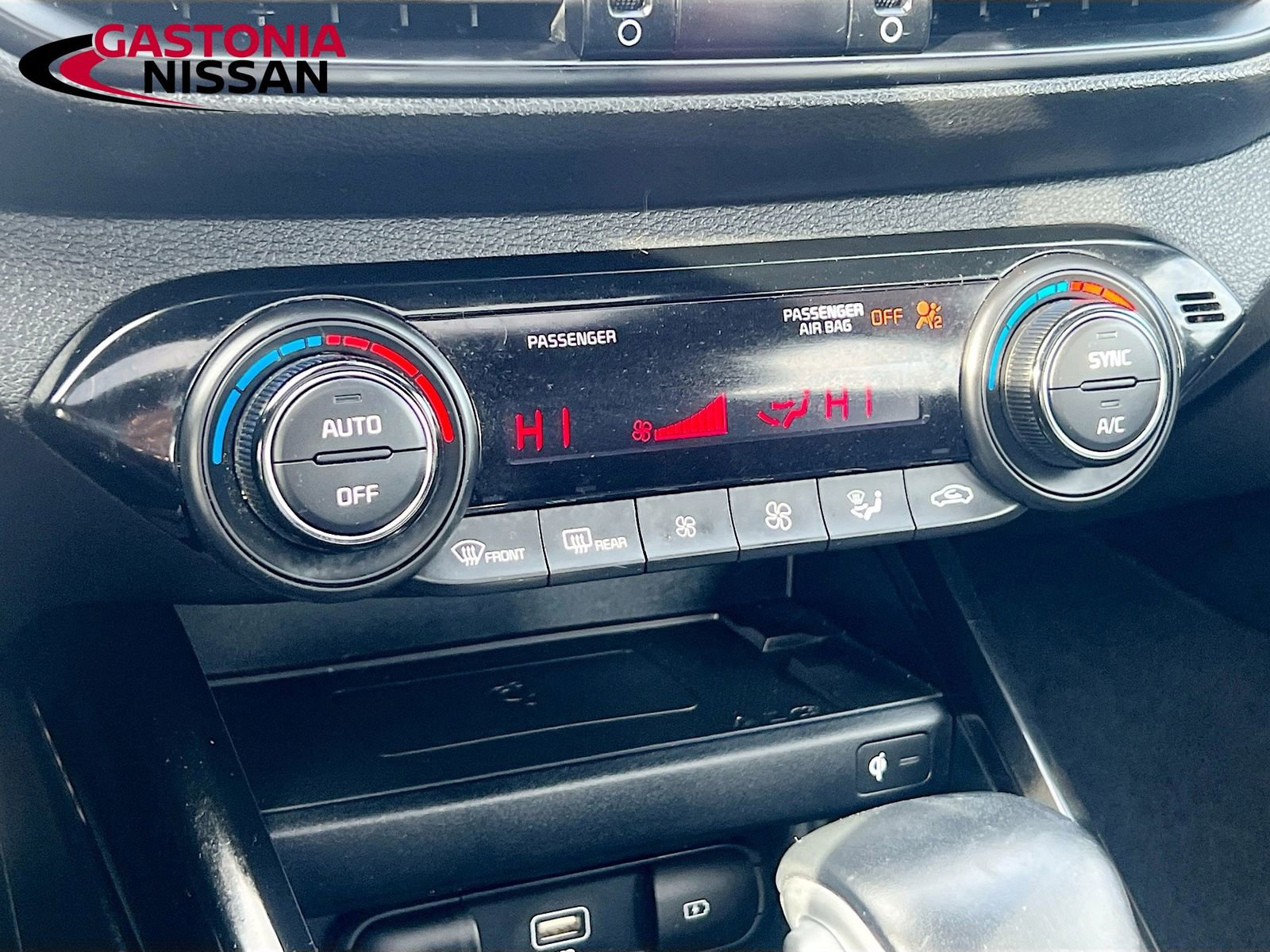 Used 2023 Kia Forte GT-Line w/ GT-Line Premium Package image 21