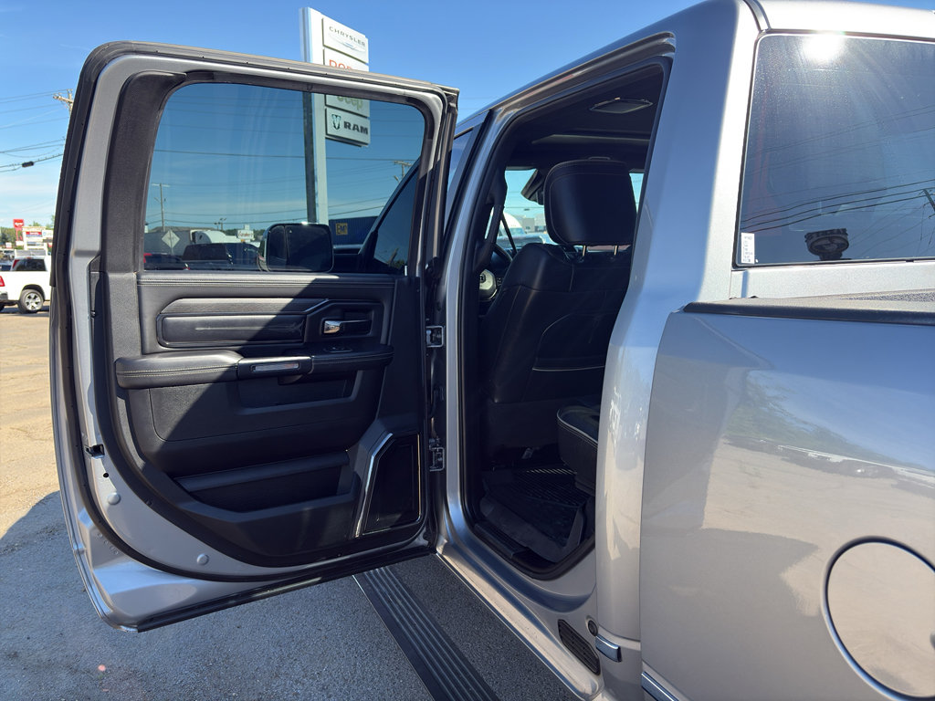 Used 2022 RAM 2500 Limited AWD/4WD image 18