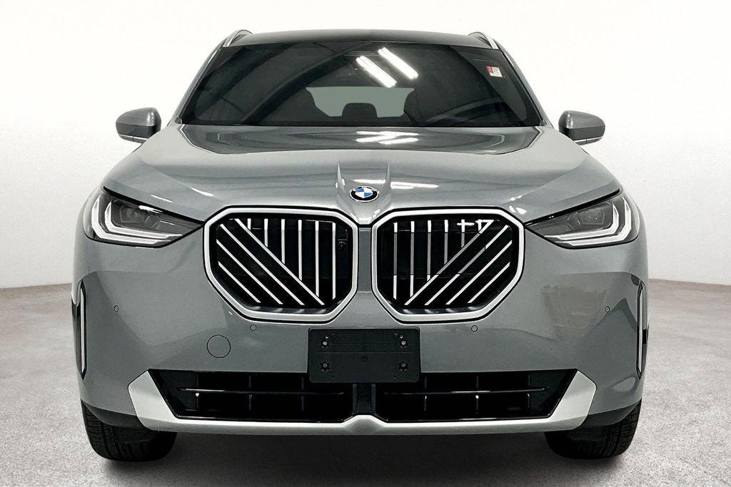 Used 2025 BMW X3 xDrive30i w/ Premium Package image 5
