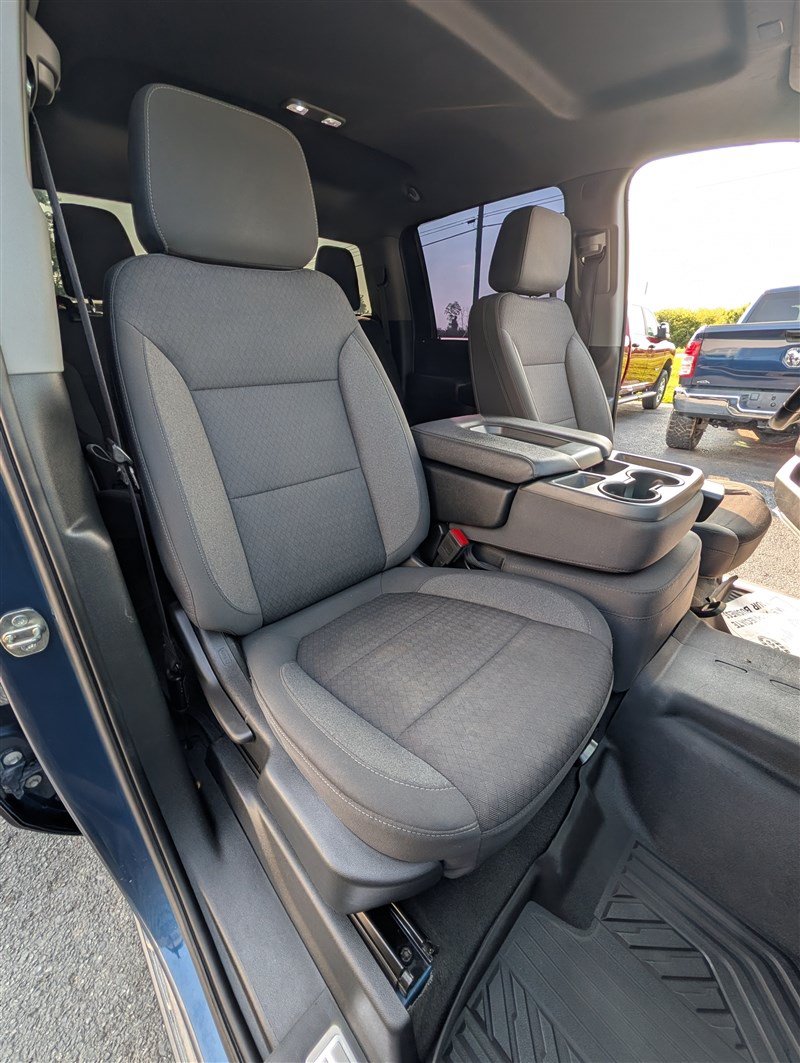 Used 2023 Chevrolet Silverado 2500 LT AWD/4WD image 20