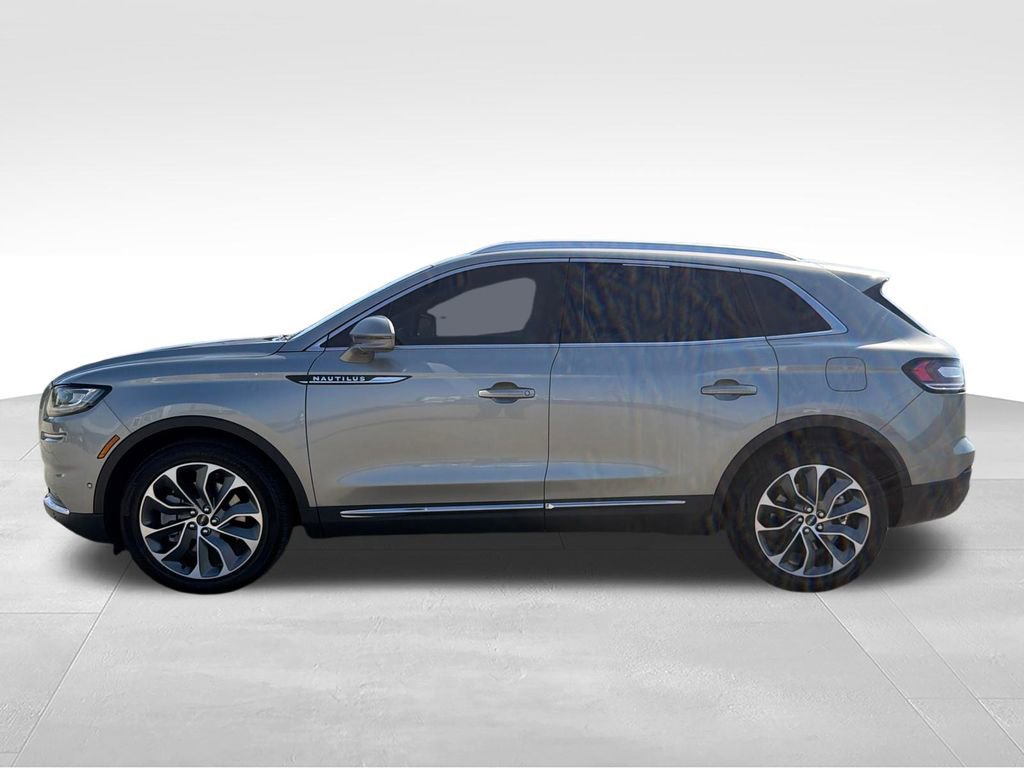 Used 2023 Lincoln Nautilus Reserve w/ Equipment Group 201A AWD/4WD image 4