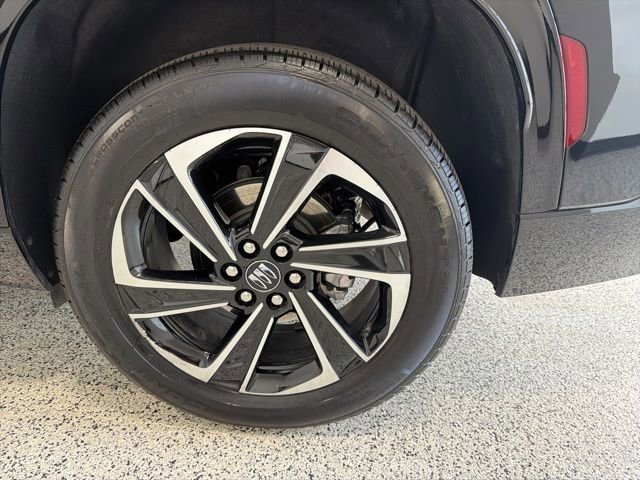 Used 2025 Buick Enclave Sport Touring AWD/4WD image 37