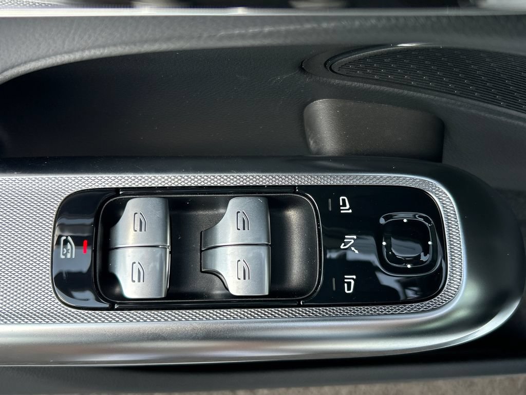 New 2026 Mercedes-Benz E 350 4MATIC Sedan image 12