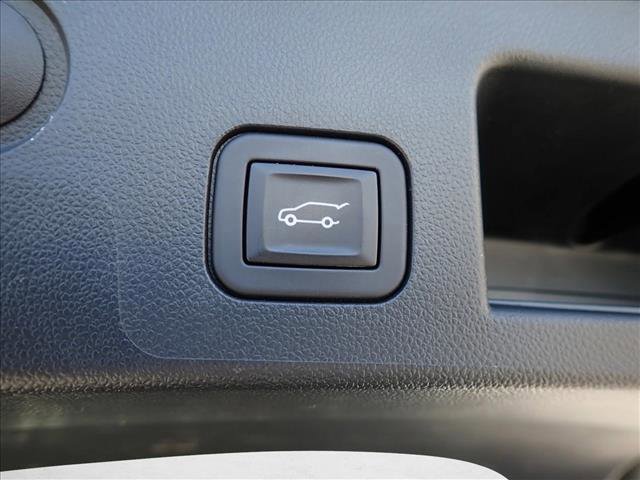 Used 2025 Chevrolet Equinox RS AWD/4WD image 8