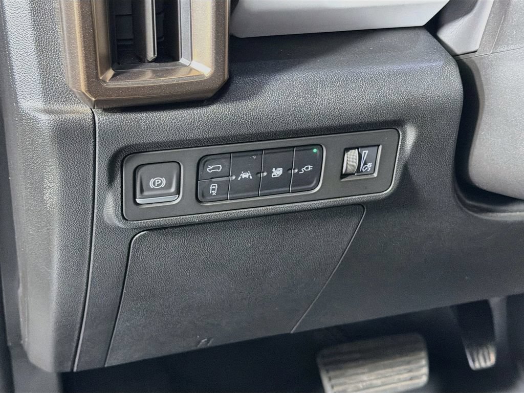 Used 2024 GMC Hummer EV 2X AWD/4WD image 10
