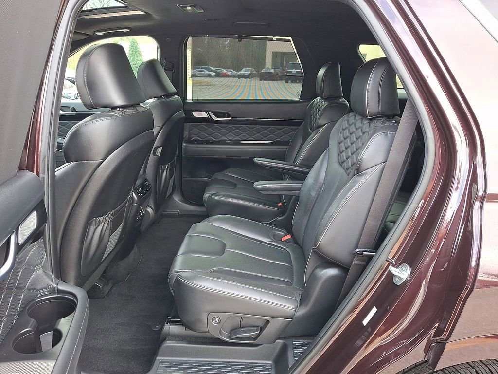 Used 2022 Hyundai Palisade Calligraphy image 11