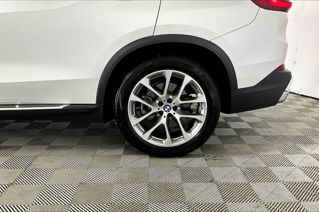 Used 2023 BMW X5 xDrive40i AWD/4WD image 8