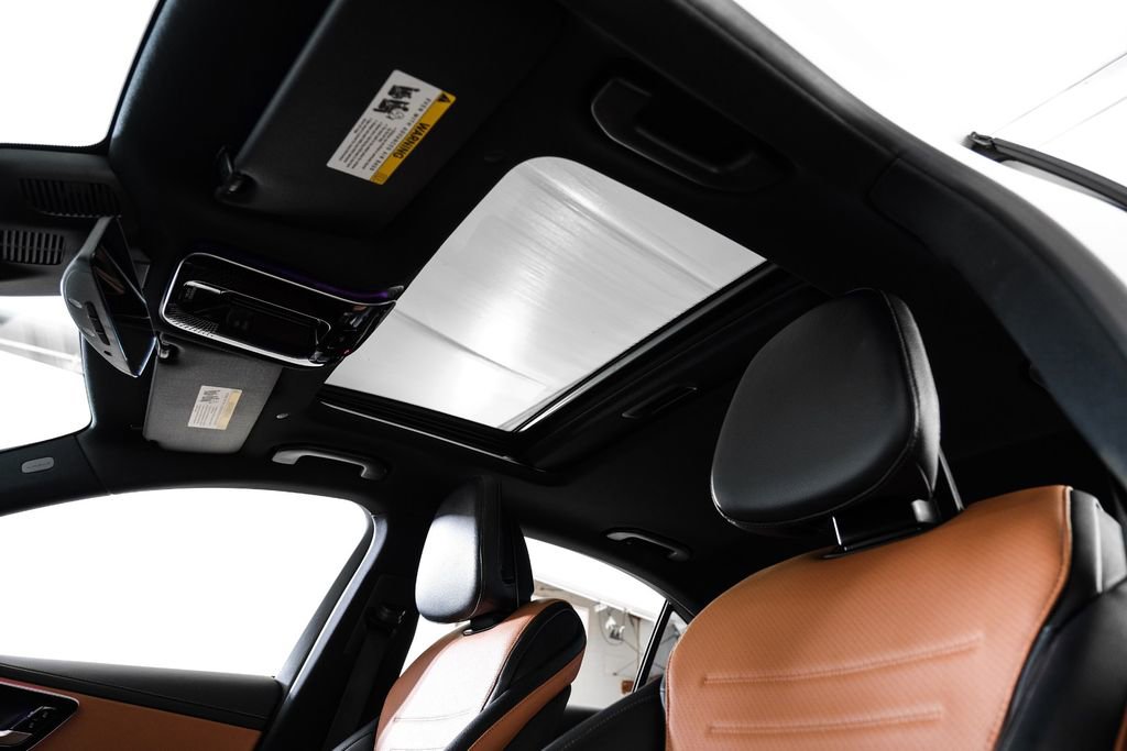 Used 2022 Mercedes-Benz C 300 Sedan image 5