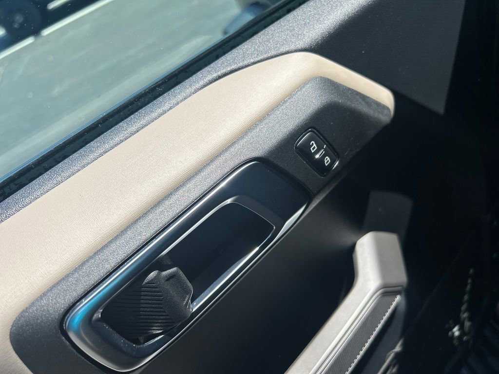 Used 2023 Ford Bronco Wildtrak AWD/4WD image 14