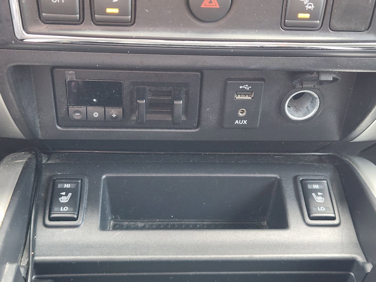 Used 2018 Nissan Titan SV w/ SV Convenience Package image 20