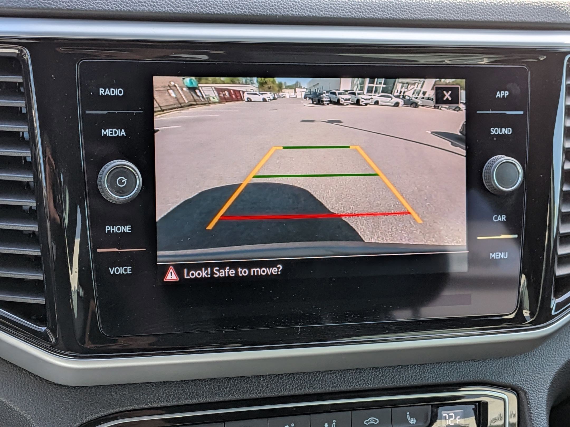 Used 2023 Volkswagen Atlas Cross Sport SE w/ Panoramic Sunroof Package image 23