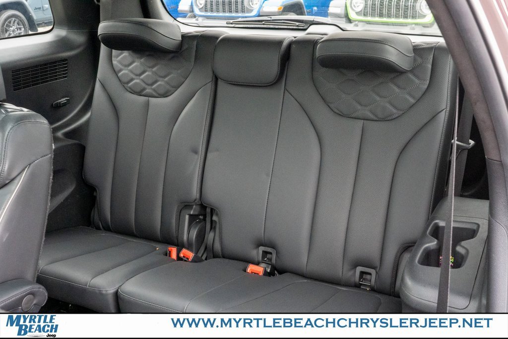 Used 2022 Hyundai Palisade Calligraphy image 13