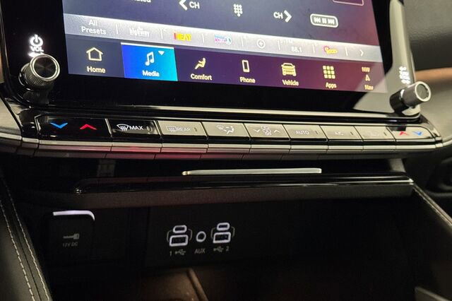 New 2026 Jeep Grand Wagoneer 4WD image 19