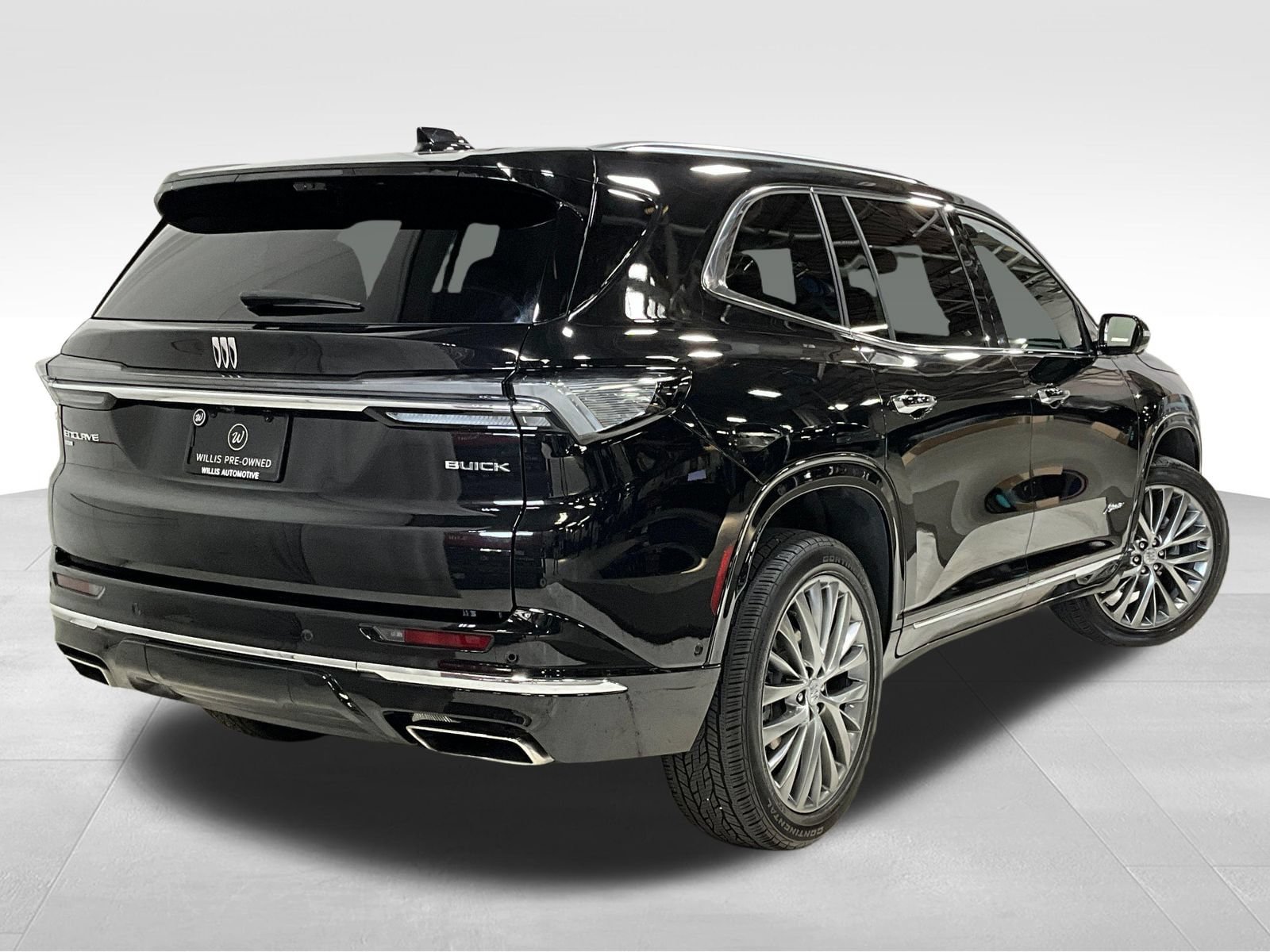 Used 2025 Buick Enclave Avenir AWD/4WD image 5