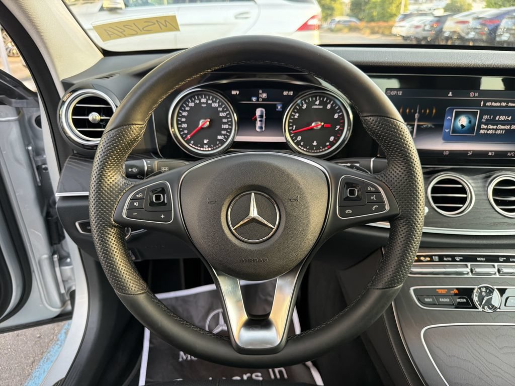 Used 2018 Mercedes-Benz E 300 image 23