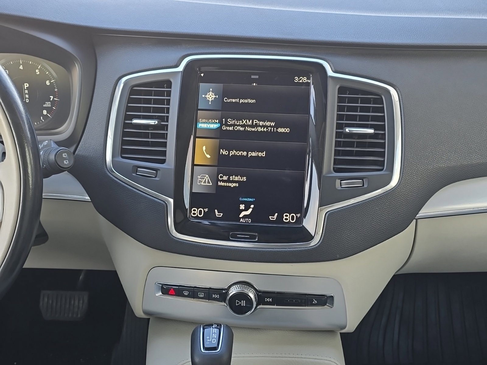 Used 2017 Volvo XC90 T6 Momentum w/ Vision Package image 15