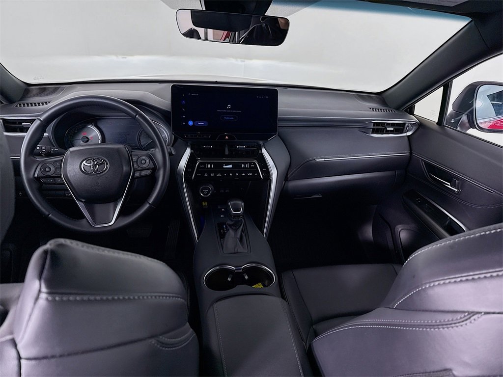 Used 2023 Toyota Venza Nightshade image 24