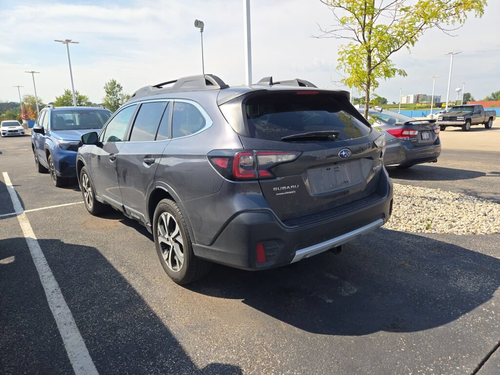 Used 2020 Subaru Outback Limited AWD/4WD image 3