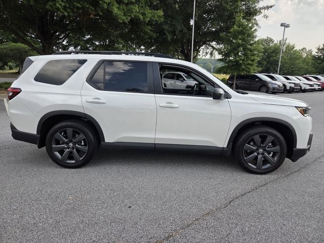 Certified 2026 Honda Pilot Sport image 8