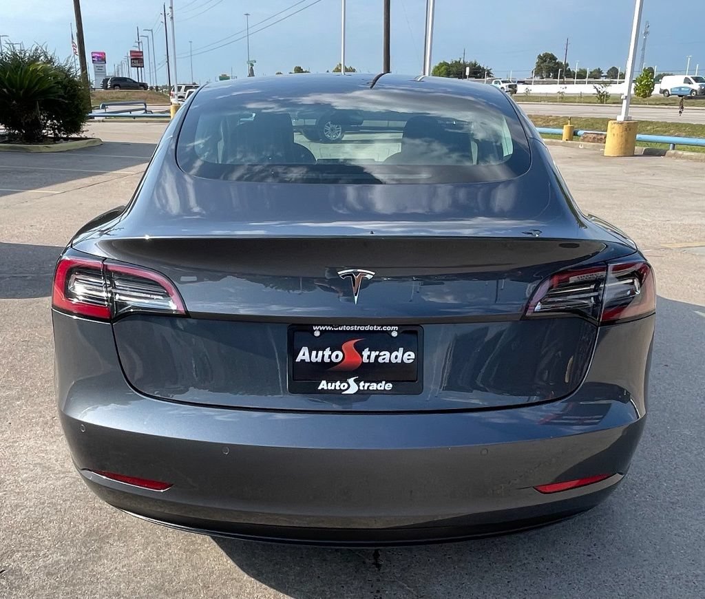 Used 2018 Tesla Model 3 Long Range RWD image 13