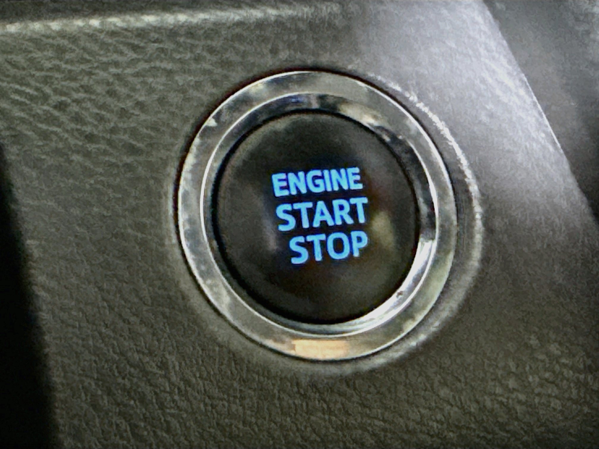 Used 2023 Toyota Camry SE w/ Convenience Package FWD image 21
