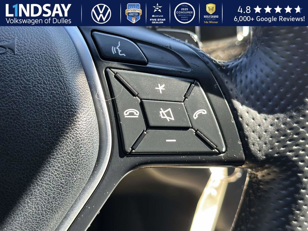 Used 2016 Mercedes-Benz E 400 4MATIC Sedan image 20