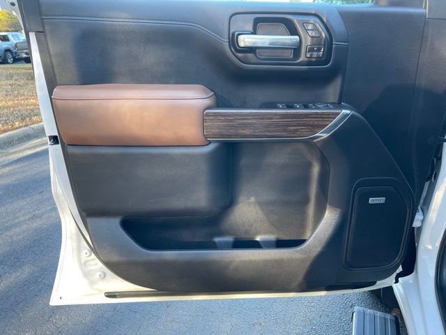 Used 2022 Chevrolet Silverado 1500 High Country w/ Technology Package image 19