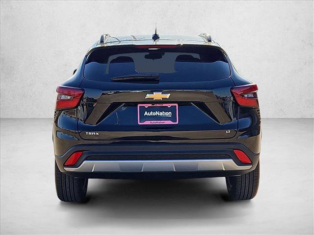 New 2026 Chevrolet Trax LT w/ Driver Confidence Package image 8