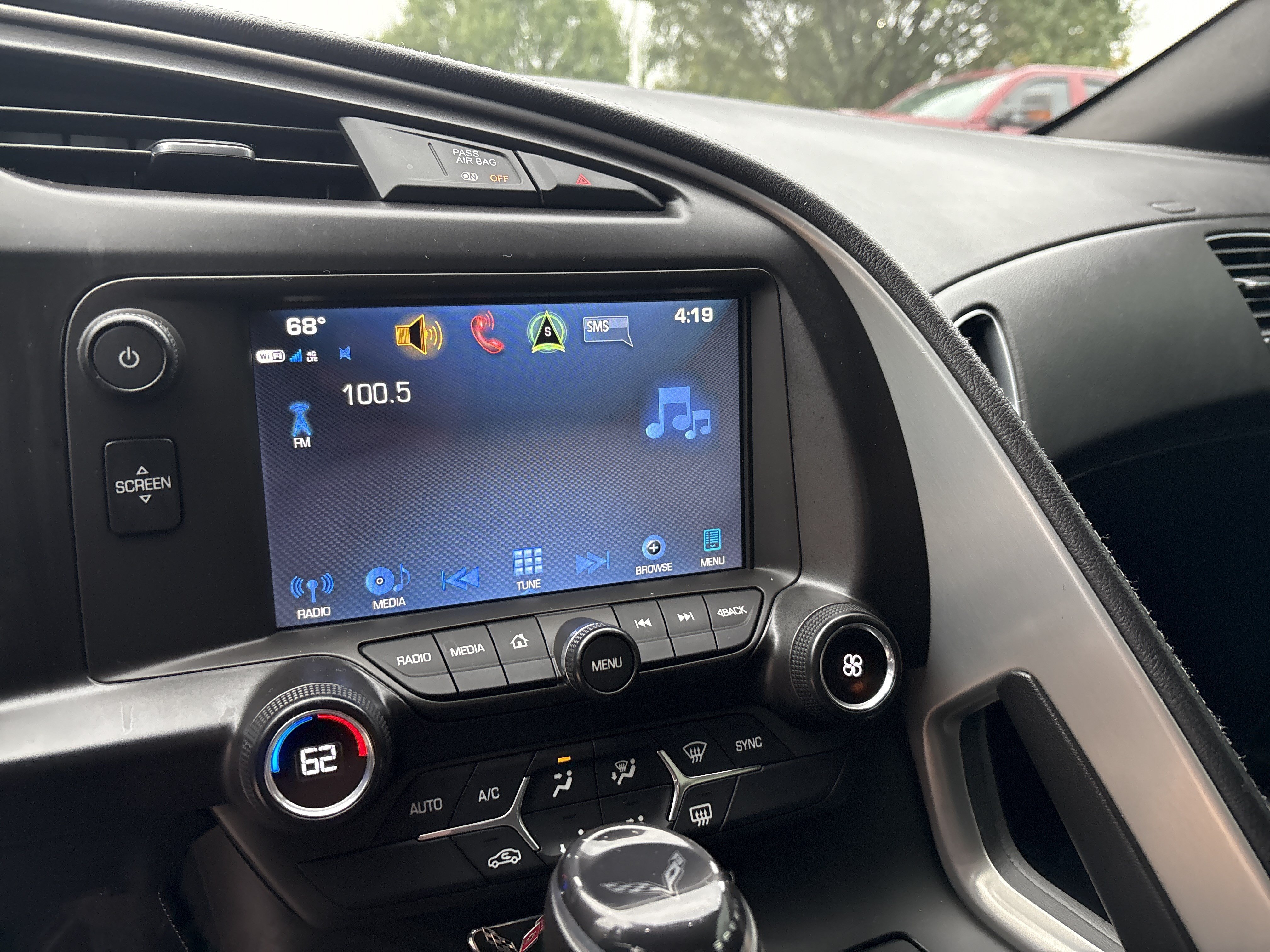 Used 2019 Chevrolet Corvette Stingray Coupe w/ 1LT RWD image 15