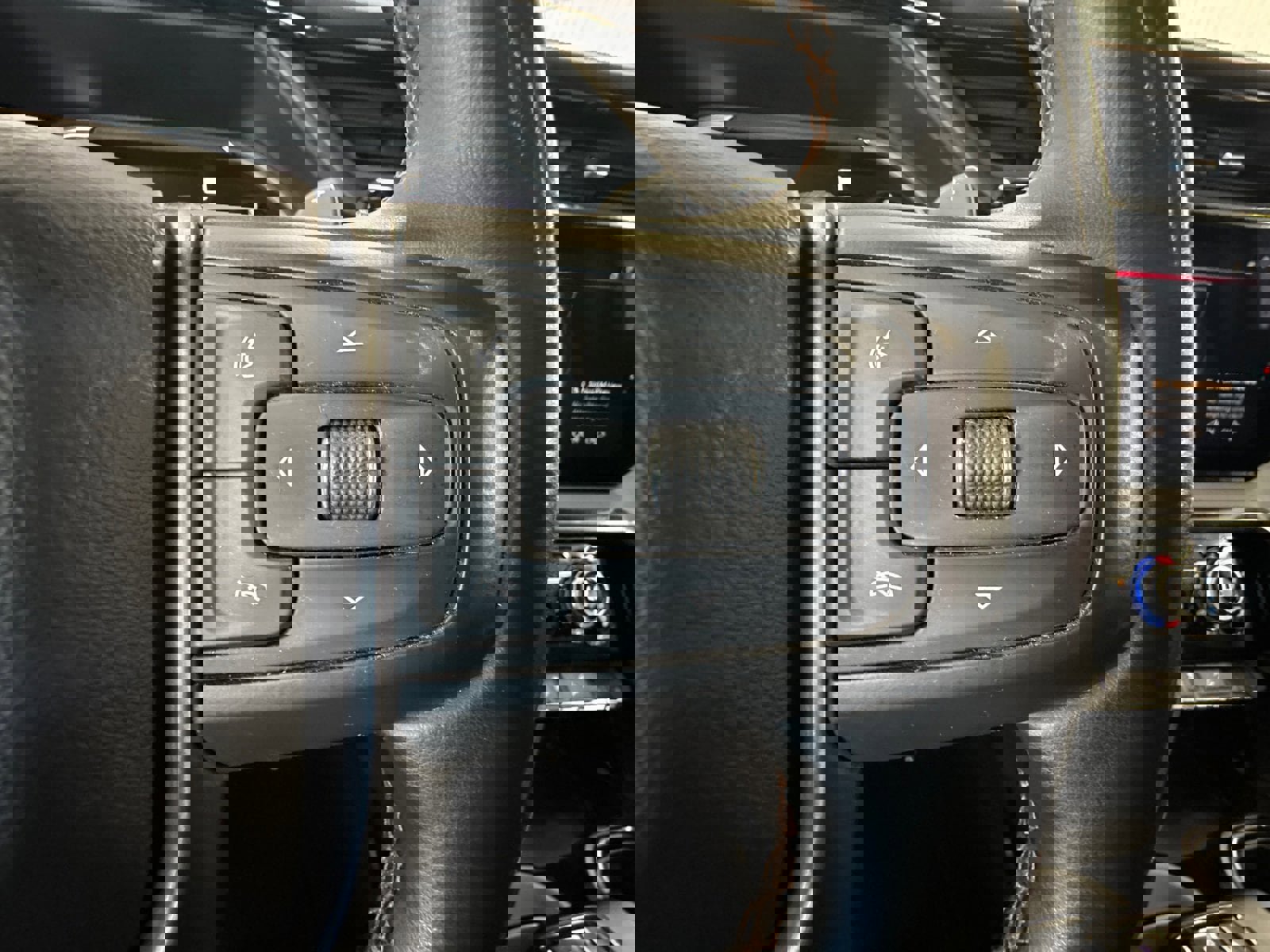 Used 2023 GMC Sierra 1500 AT4 w/ AT4 Preferred Package image 18