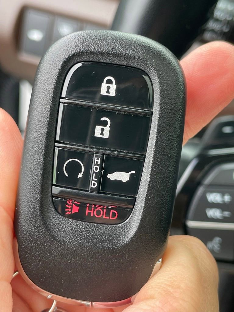 Used 2024 Honda Pilot Elite image 38