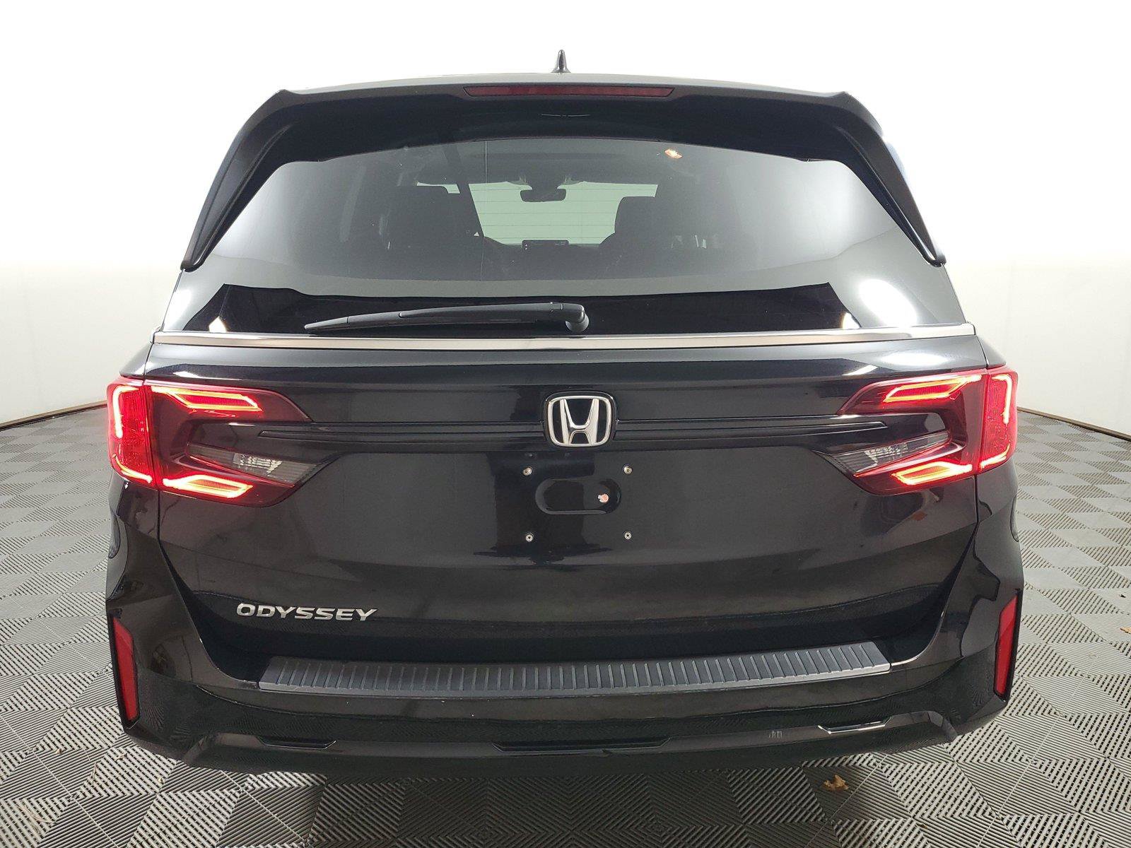 Used 2025 Honda Odyssey EX-L image 5