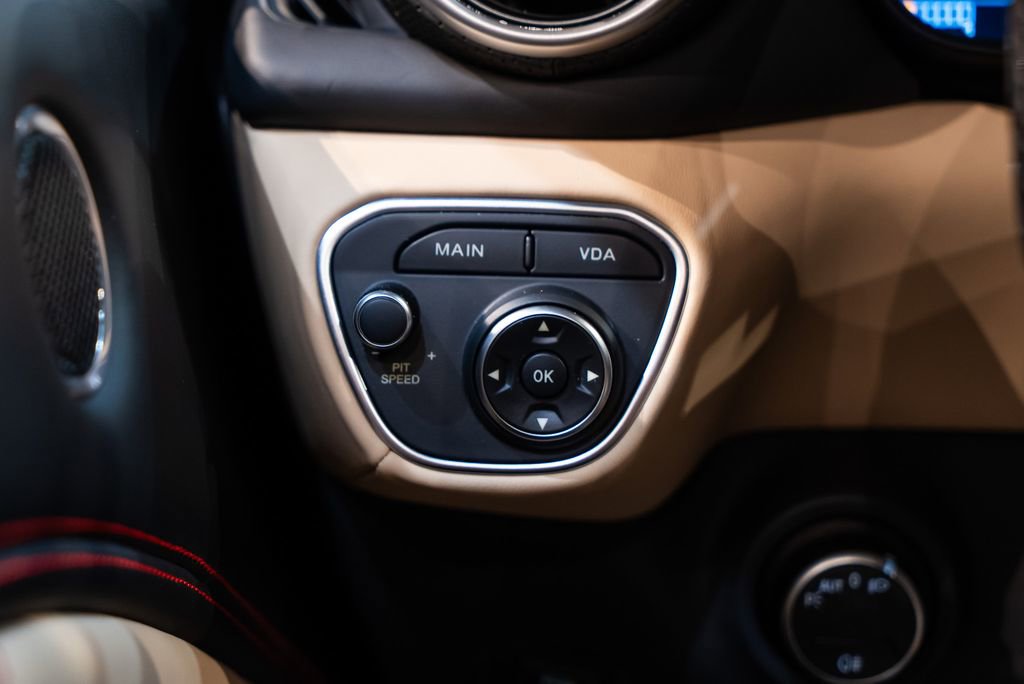 Used 2016 Ferrari California T image 33