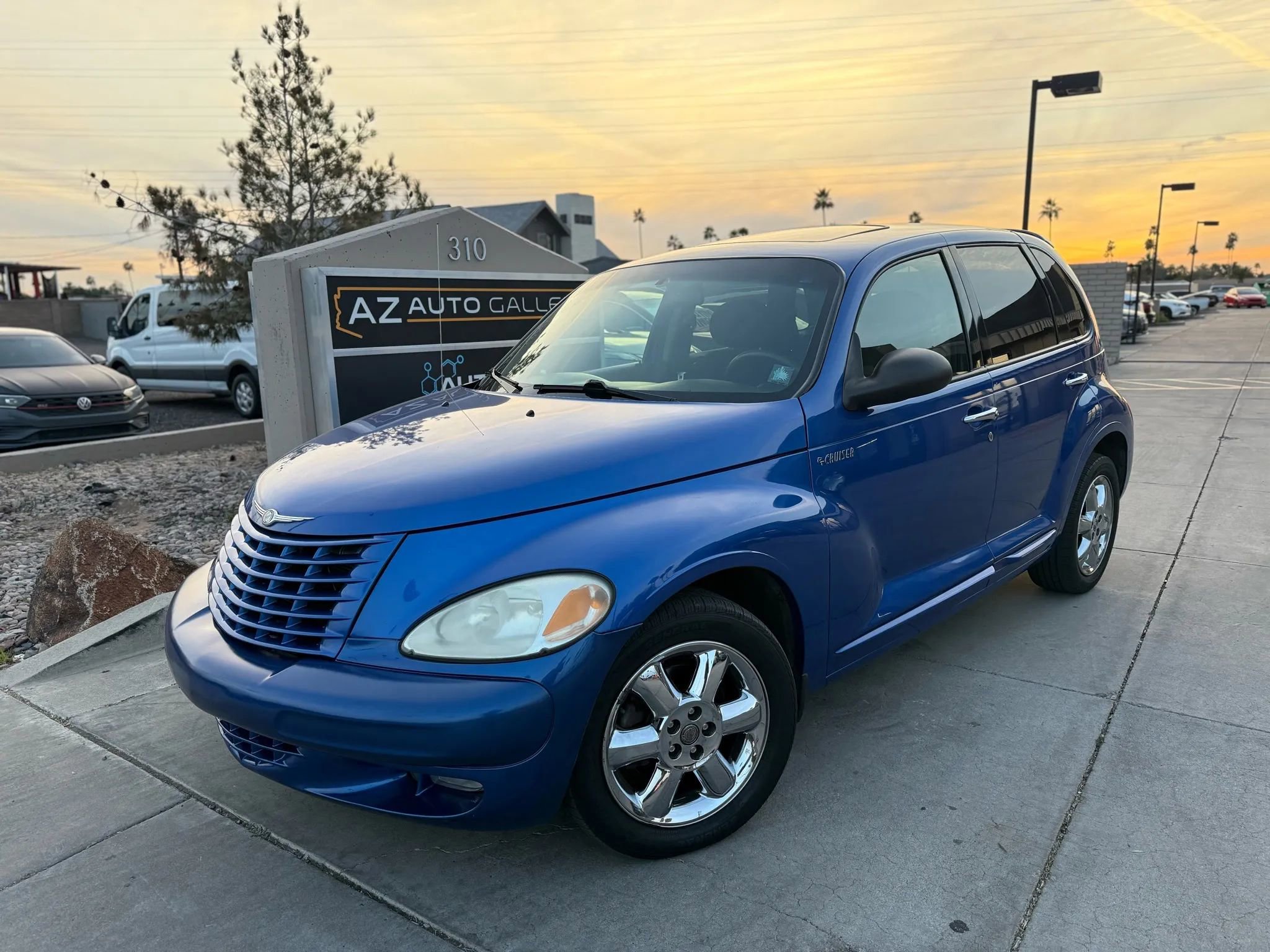 Used 2004 Chrysler PT Cruiser Touring image 1
