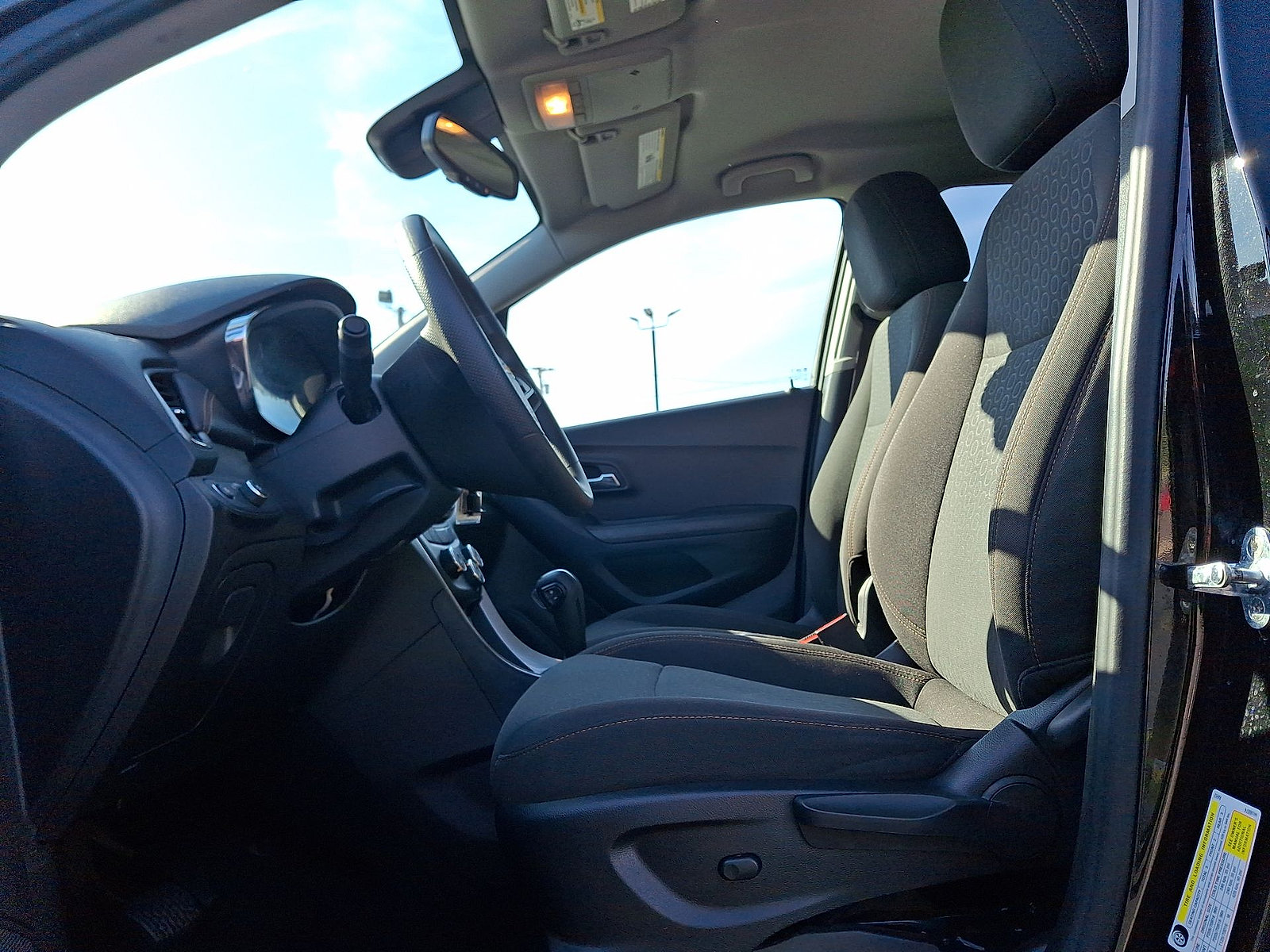 Used 2020 Chevrolet Trax LS w/ Tint and Cruise Package FWD image 11