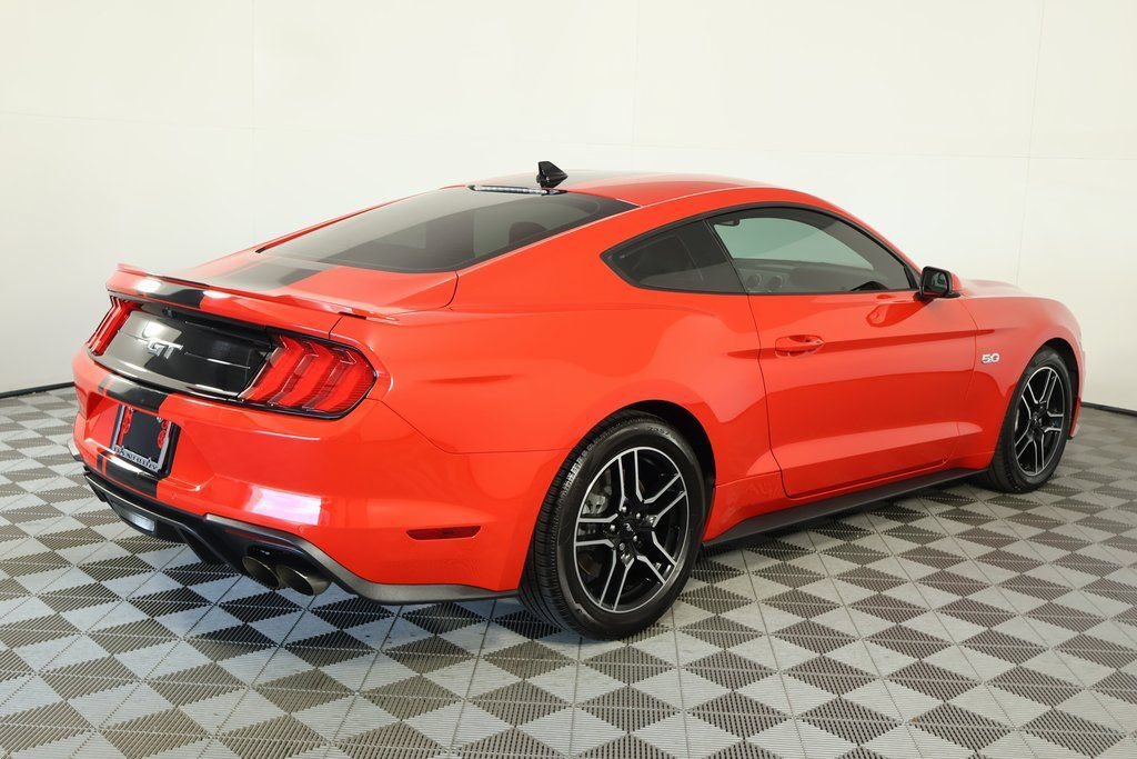 Used 2020 Ford Mustang GT Premium RWD image 4