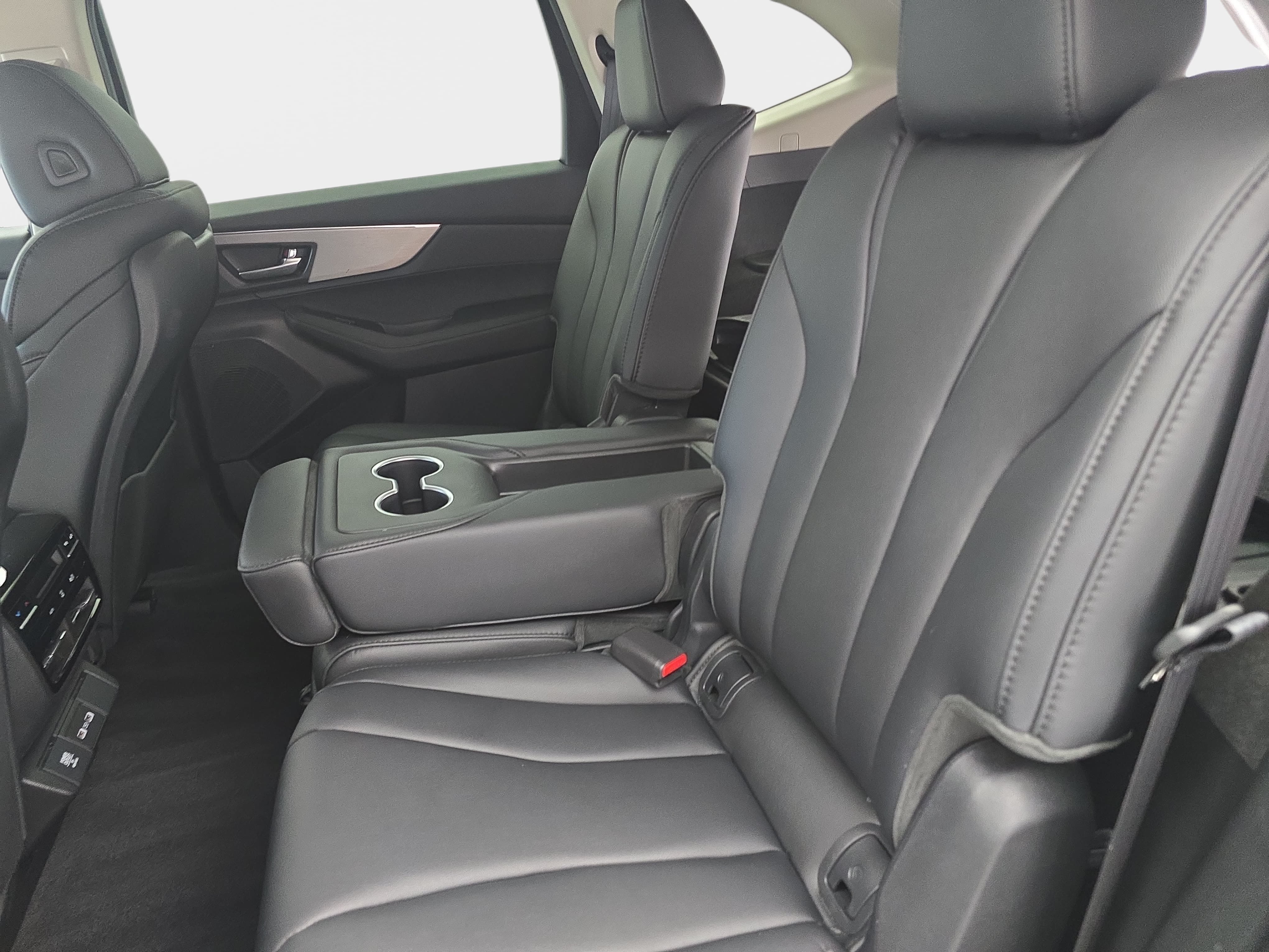 Certified 2024 Acura MDX SH-AWD image 15